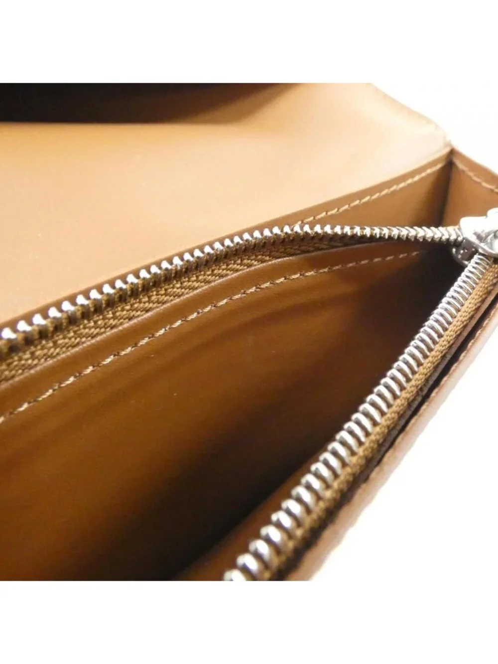 Louis Vuitton LV Aerogram Portefeuille Brazza Wallet
